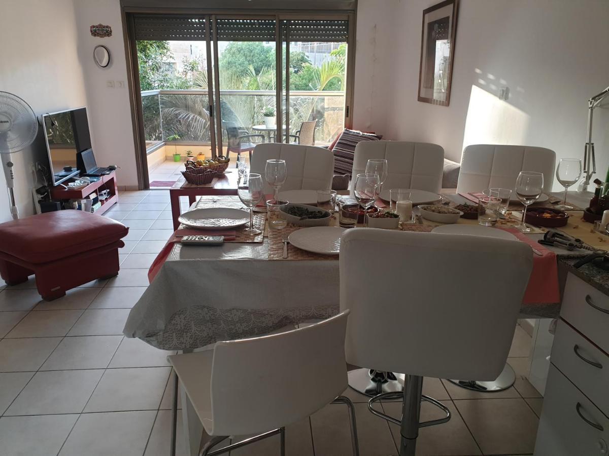 A Dream Place In Raanana, Up To 5 Guests - Swimming Pool - Jacuzzi & Gym Esterno foto